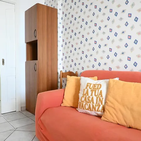 Apartament P056 - Porto Recanati, Comodo Trilocale Fronte Mare *